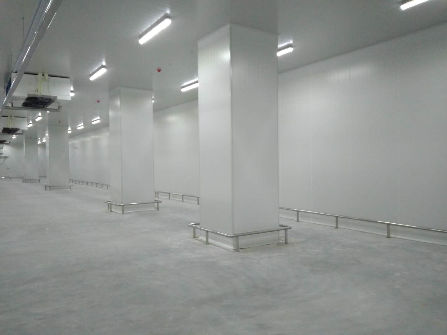 建造200噸的肉類冷鏈冷凍庫如何做好規(guī)劃設計? 建造200噸的肉類冷鏈冷凍庫如何做好規(guī)劃設計?